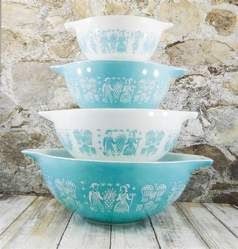 Vintage Pyrex Cinderella Nesting Bowls