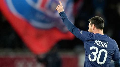 Messi Scores 700th Club Goal Each Of Psg Stars Century Goals Mykhel