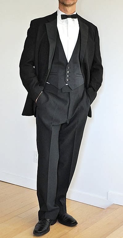 This Vintage Tuxedo From The 20s In Gorgeous Vintage Tuxedo Vintage Suit Men Black Tuxedo