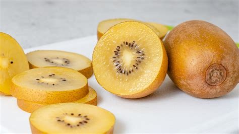 4 Popular Types Of Kiwi Fruit, Explained