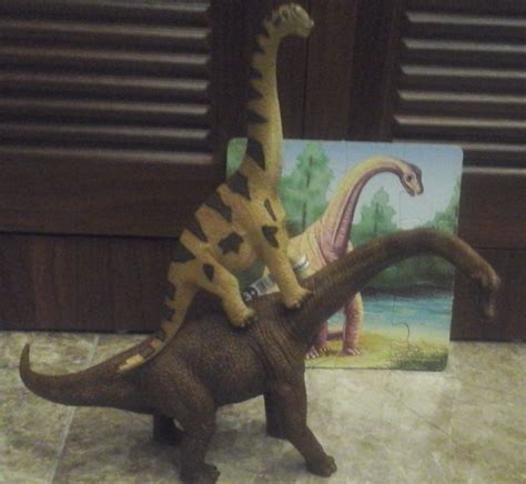 Brachiosaurus (Junior by Schleich) – Dinosaur Toy Blog