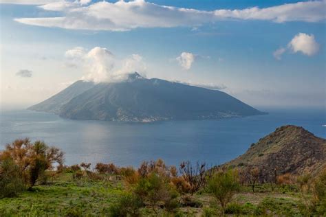 Crociera Alle Isole Eolie In Caicco Vacanza In Barca Giorni