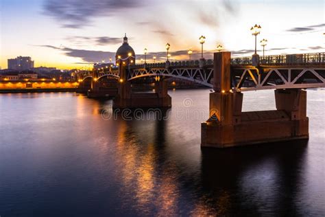 Pont Saint Pierre Bridge At Sunset In Toulouse France Stock Photo