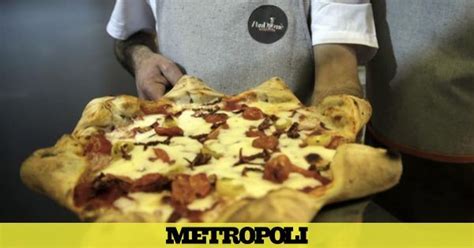 Pandom El Puesto De Mercado Con Una De Las Mejores Pizzas Artesanas