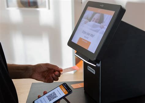 Online and express hotel check-in experience l Enzosystems