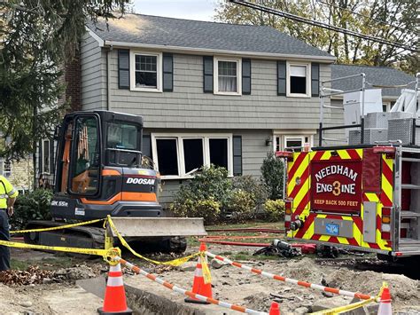 Family loses everything - Needham Observer