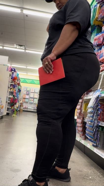 Super Donk Booty Ebony BBW Gilf Enjoy Da Fruit Tumbex