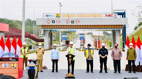 Presiden Joko Widodo Resmikan Jalan Tol Pekanbaru Padang Seksi