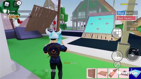 Found A Game Like Fortnite In Roblox Youtube