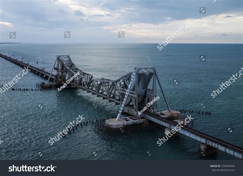 Pamban Bridge Stock Photo 194094950 | Shutterstock