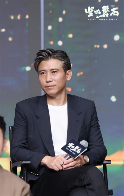 李乃文张艺谋“四年三搭” 《坚如磐石》好戏上演 华夏晚报