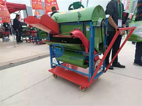 Good Price Multifunctional Threshing Machine Popular Around The World