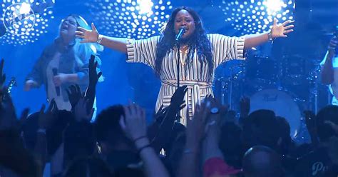 Experience The Soul Stirring Magic Of Tasha Cobbs Leonards Break