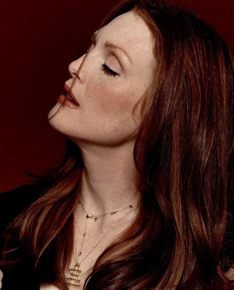 Julianne Moore New Movie 2012 D33blog