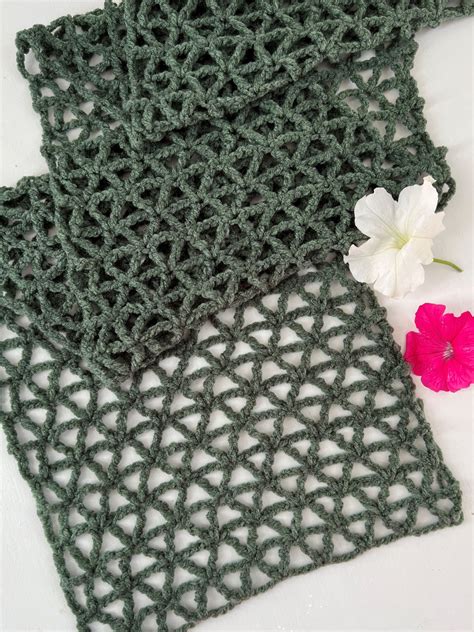 Easy Crochet Star Stitch Scarf - Knit and Crochet Design