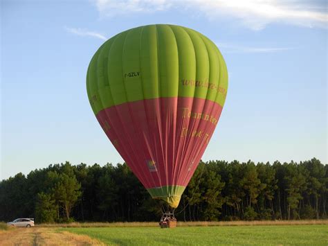 AVON PATRIMOINE RENCONTRE INSOLITE AVEC UNE MONTGOLFIÈRE