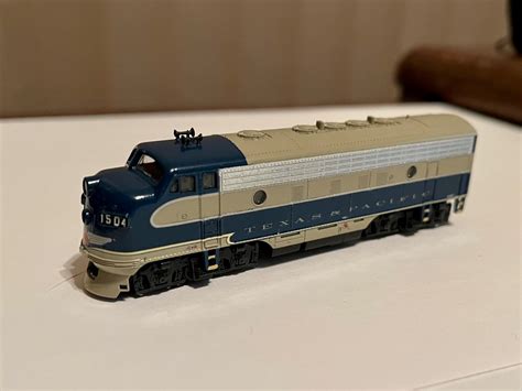 N Scale Kato Usa 176 210 Locomotive Diesel Emd F7 Texas