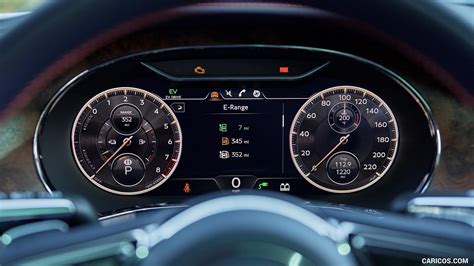 Bentley Flying Spur Hybrid | 2022MY | Interior, Dashboard