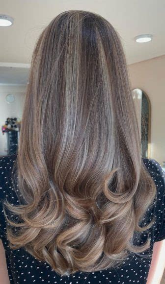 Fresh Hair Colour Ideas To Welcome The Season Bouncy Walnut Bronde