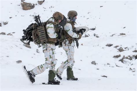 Savoie Exercice Cerces les soldats de montagne à la dure école du