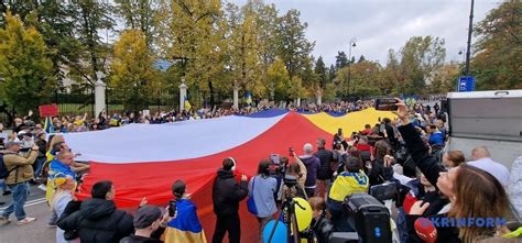 W Warszawie Odby O Si Referendum W Sprawie Przekazania Ambasady