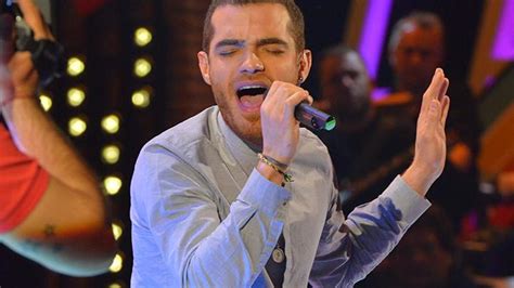 Elnur Hüseynov Azerbaycan ın Eurovision şarkısını Beyaz Show da söyledi