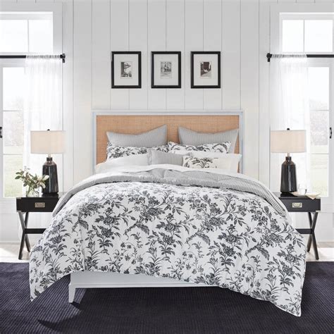 Floral Toile Designs Have Timeless Appeal And Amberley Is A Classic In