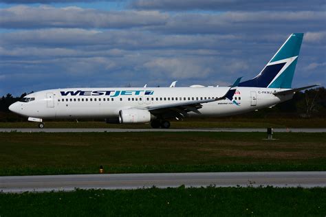 C FKWJ WestJet C FKWJ Boeing B 737 8CT SW WestJet L Flickr