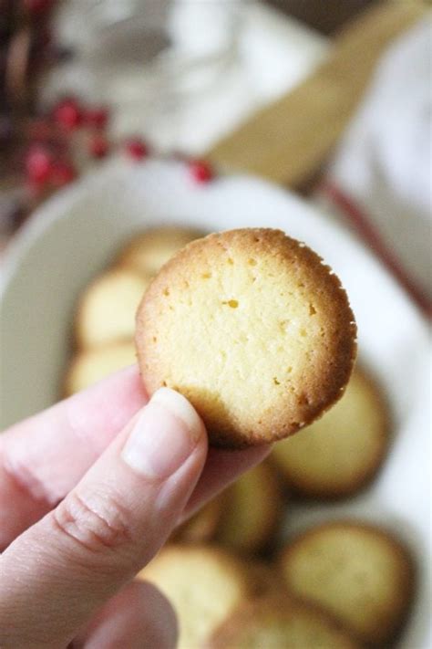 Easy Homemade Vanilla Wafer Cookies!