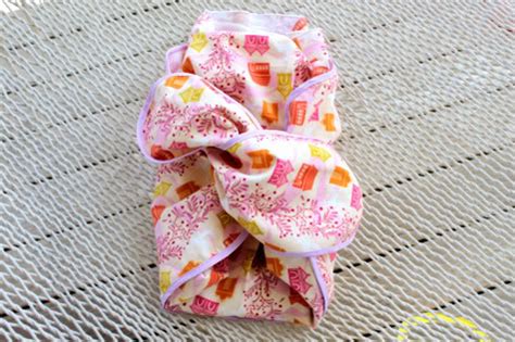 How to Make a Swaddle Blanket with 10 FREE DIY Patterns