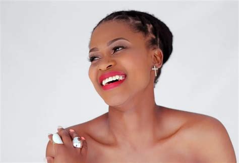 Zenande Mfenyana Biography, Age, Husband, Career, Net Worth