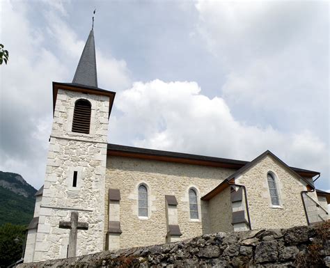 Fotos Gratis Edificio Monumento Pueblo Francia Torre Capilla