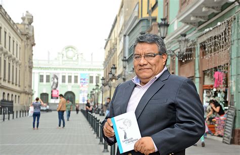 LA INDUSTRIA JESÚS RAYMUNDO PRESENTA MANUAL DE REDACCIÓN EN FILT 2015