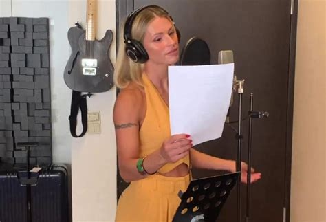 Michelle Hunziker Si Prepara Per Un Nuovo Progetto Musicale Radio