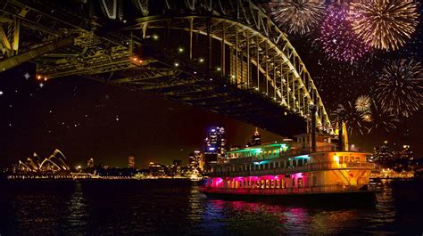 Sydney Showboat Nye Fireworks Dinner Cruise