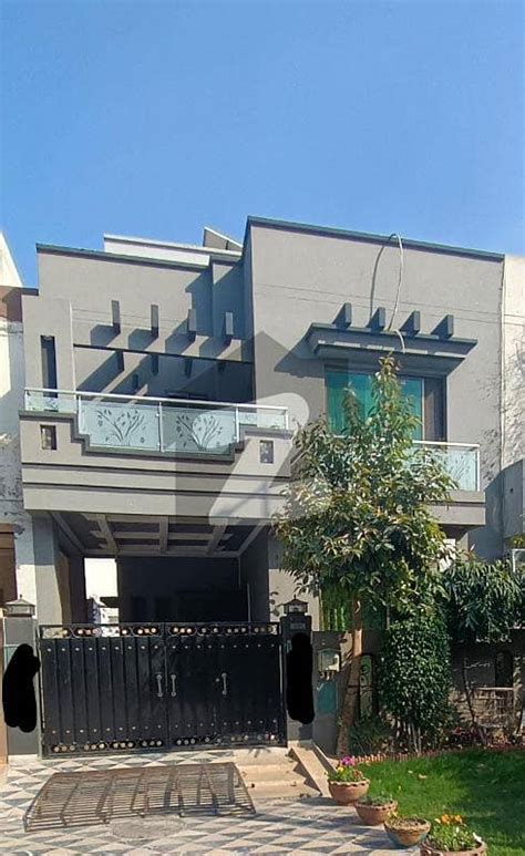 Slightly Used 05 Marla Modern Design House For Sale At Reasonable Price