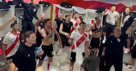 La Intimidad De La Celebración De Los Jugadores De River En El Vestuario Tras Ganar El