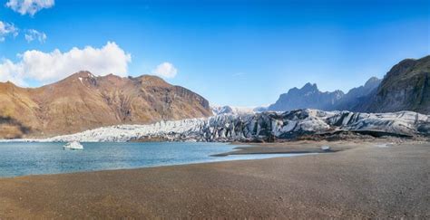 Premium Photo Breathtaking View Of Skaftafellsjokull Glacier Tongue