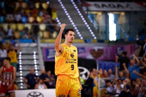 Liga Acb El Gran Canaria Con Los Triples De Brussino Se Lleva El