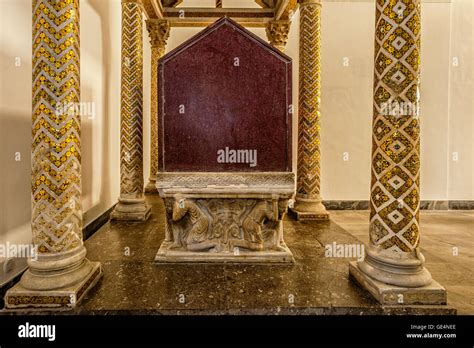 Roger Ii Of Sicily Hi Res Stock Photography And Images Alamy