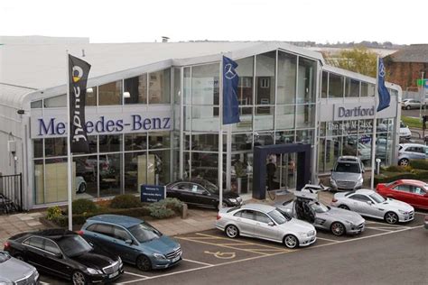 Mercedes Benz And Smart Dartford In Burnham Rd Dartford Da1 5bl Uk