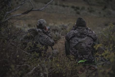 Cameron Hanes And Joe Rogan Bow Hunt Elk In Utah Easton Archery