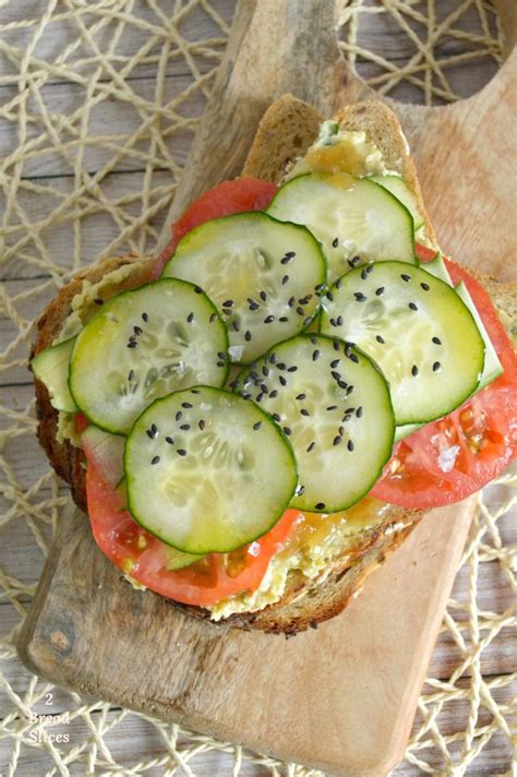 Receta De Open Sandwich De Hummus Y Verduras 2 Bread Slices