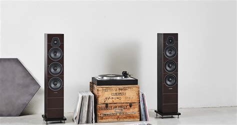 Sonus Faber LUMINA III - Passive 3-way Floorstanding Loudspeaker Syste