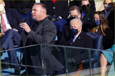 Garth Brooks Performs 'Amazing Grace' at 2021 Presidential Inauguration ...