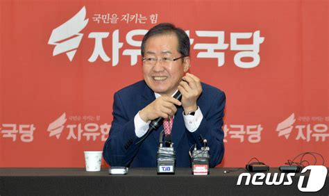 홍준표 안철수는 허수아비安 찍으면 박지원이 상왕 네이트 뉴스