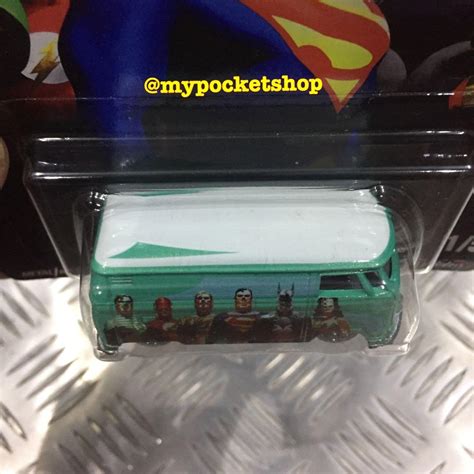 RESERVED Hot Wheels VOLKSWAGEN T1 PANEL BUS 2018 Hotwheels Pop