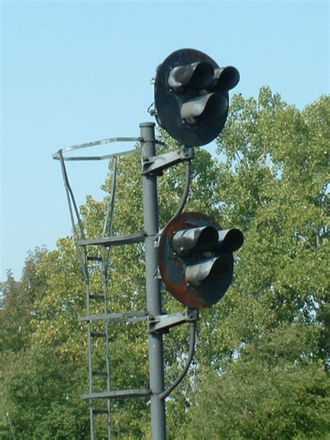 Tri Light Style Railroad Signals