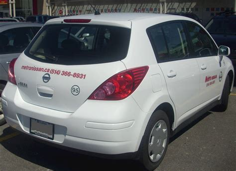 2009 Nissan Versa 1.8 S - Sedan Manual