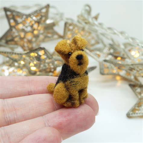 Miniature Needle Felted Airedale Terrier Tiny Dog Dog Port Inspire